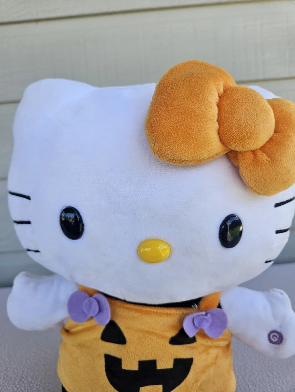 Gemmy Halloween Hello Kitty Cat Animated Side Stepper Orange Pumpkin Plush 12